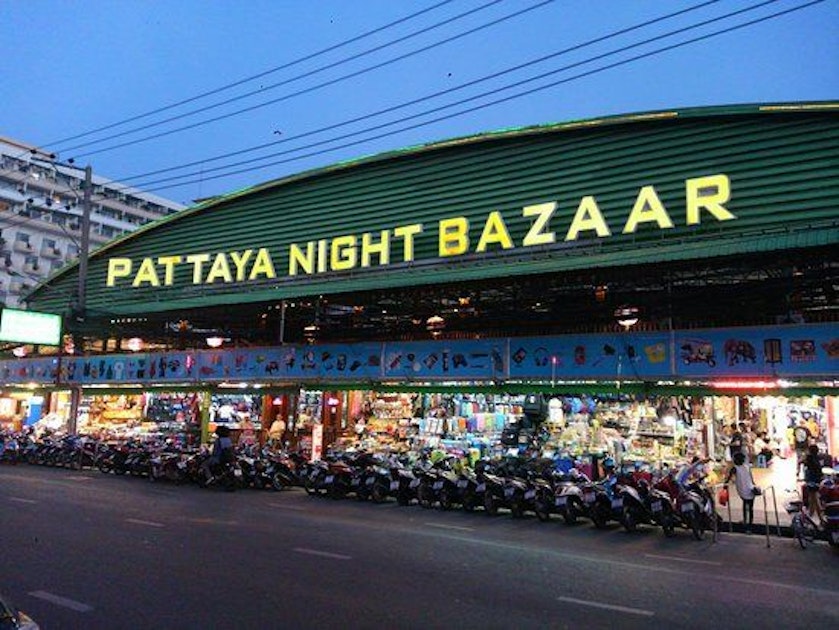 pattaya night bazaar photographed at night all lit up